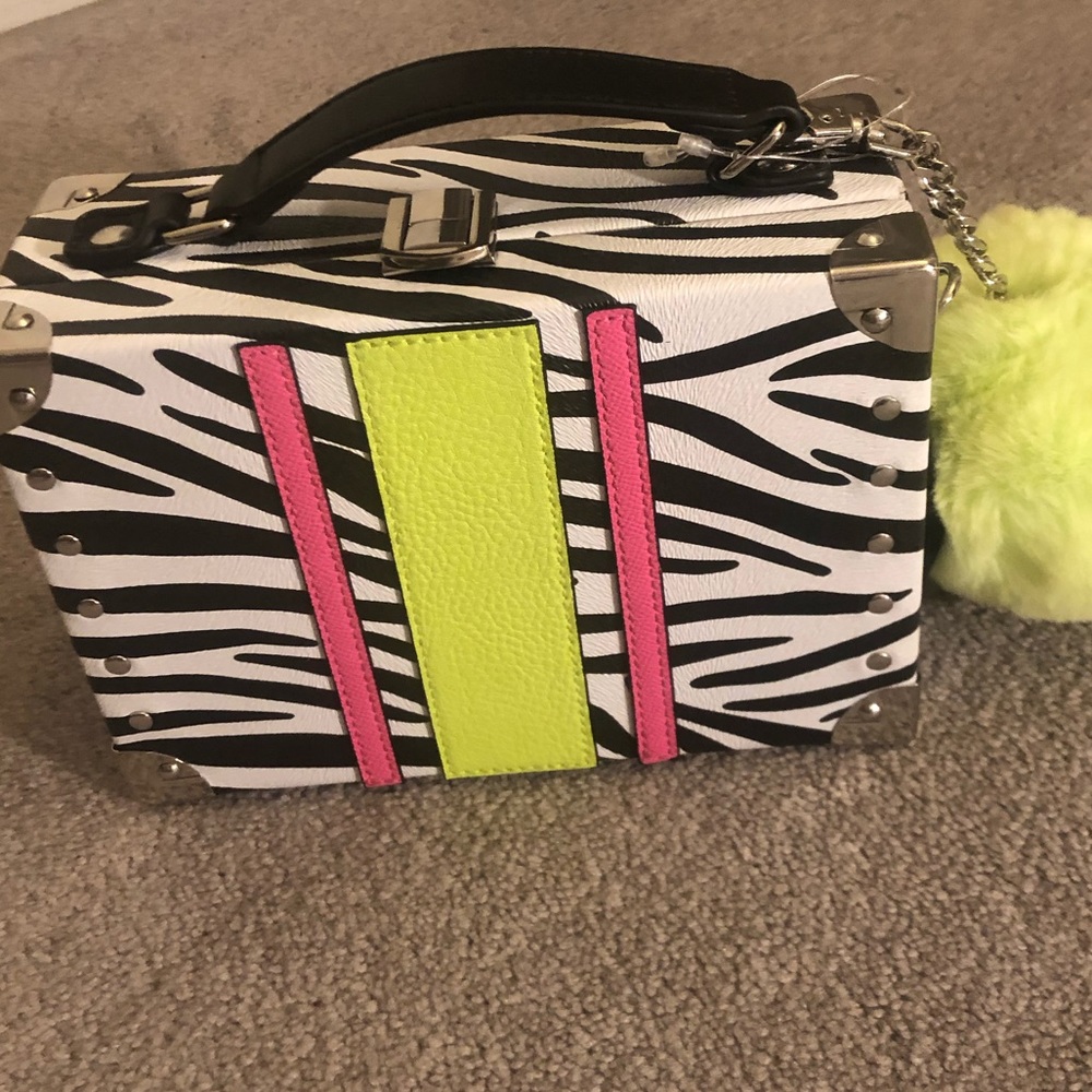 Handbag - Picture 2 of 3